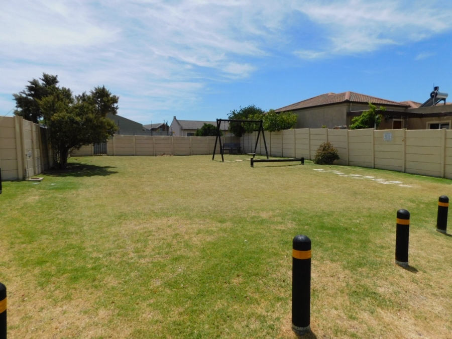 2 Bedroom Property for Sale in Admirals Park Western Cape